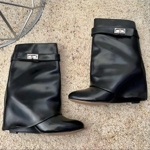 Givenchy Shark Boots Booties Size 40 Black